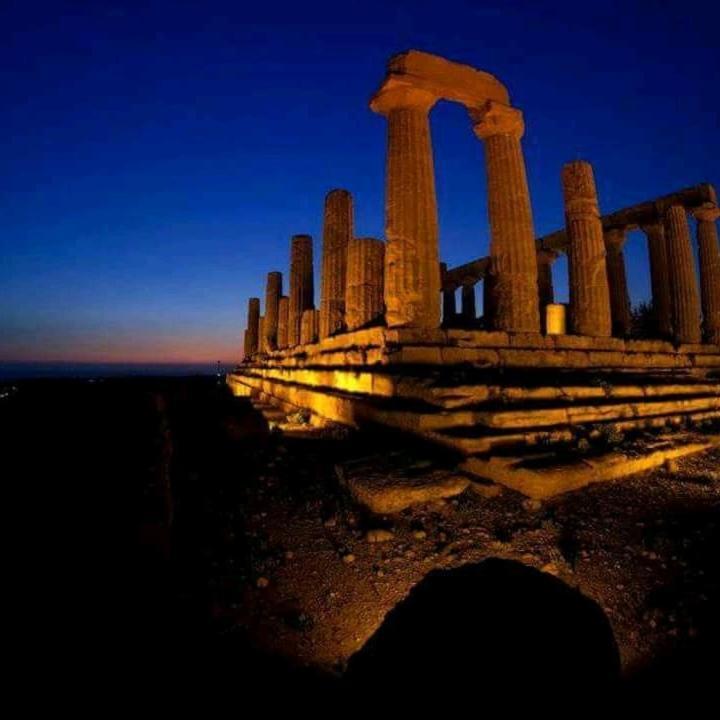 Locazione Turistica Domus Re Bed & Breakfast Agrigento Bagian luar foto